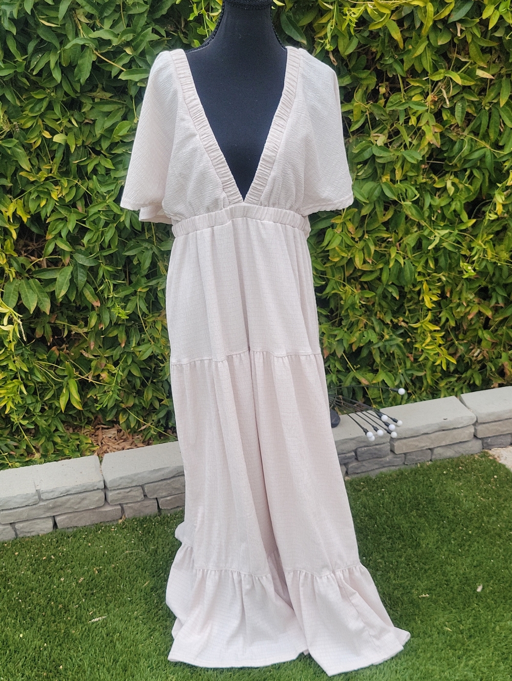 Boho Cream Deep V-Neck Open Back Tiered Maxi Dress XL
